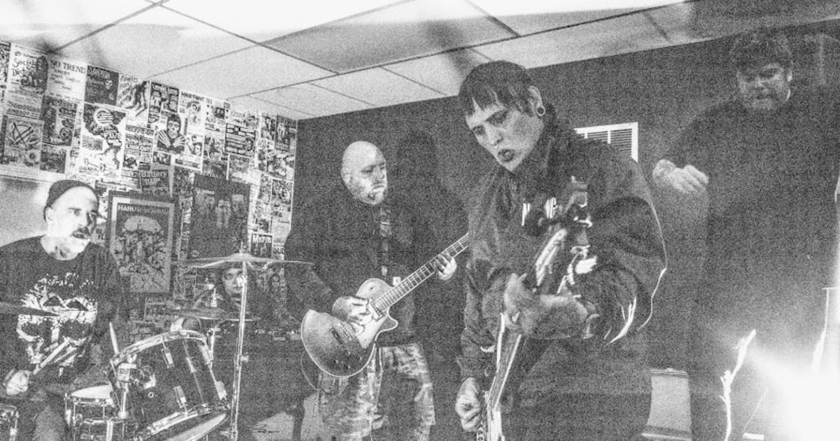 Powerviolence-szel rombolja az új Dopamin falait az ohiói Wounded Paw