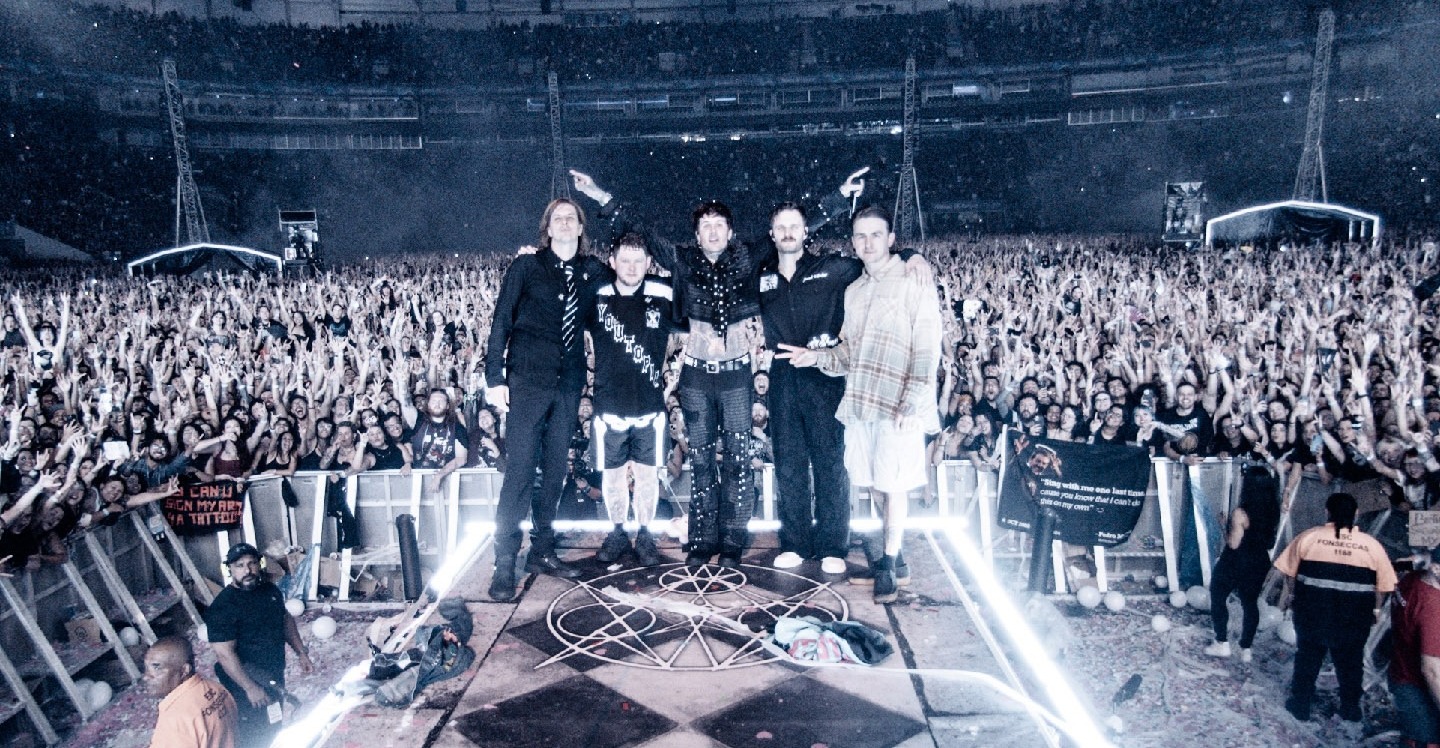 A Bring Me the Horizon újraveszi és élőben is végigjátssza az első, deathcore-os lemezét