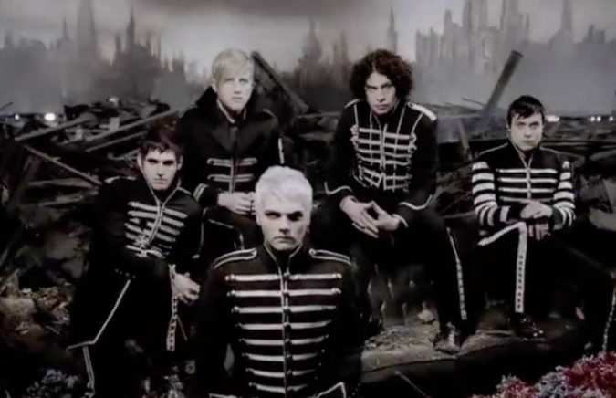 My_Chemical_Romance_-_Welcome_To_The_Black_Parade