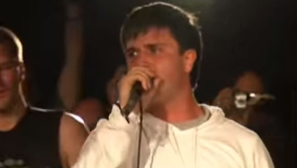 A hardcore szcéna szégyene: az ex-Champion-énekes fiatal lányokat molesztált és erőszakolt meg