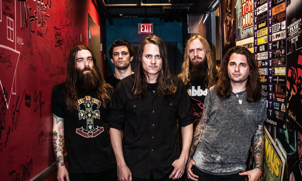 A Darkest Hour legújabb számával a thrash túlélői előtt tiszteleg