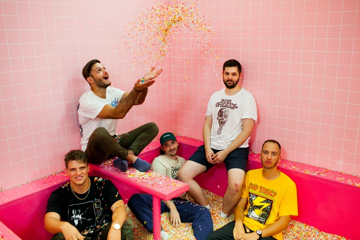 Megjelent a Touch első nagylemeze